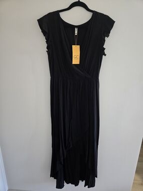 ⭐️ Grecerelle Black Ruffle Sleeve Faux Wrap Maxi Dress New With Tags